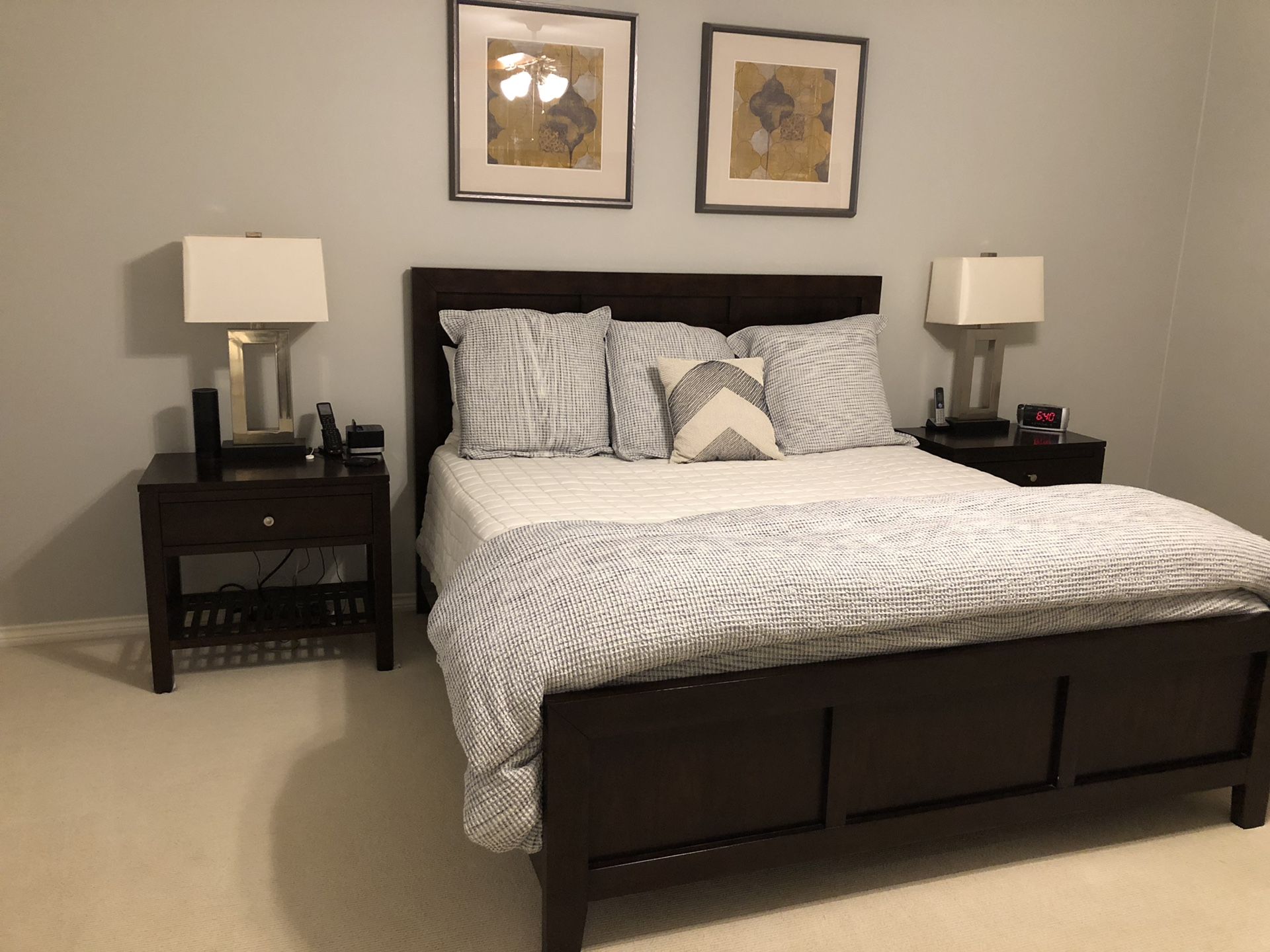 Bassett Furniture Redin Park Collection King Size Bed and 2 Nightstands