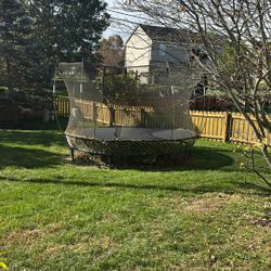 Free Trampoline