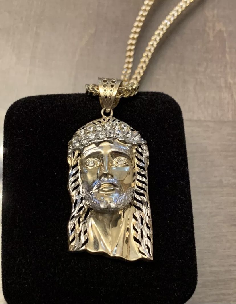 10k Gold Chain Jesus Pendant 