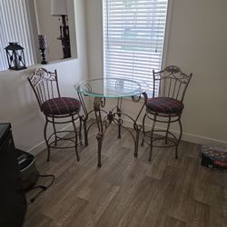 Kitchen Table And Chairs