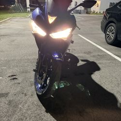 2015 Yamaha R3