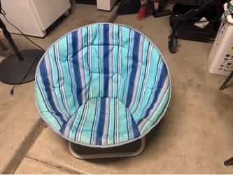 Children’s saucer chair