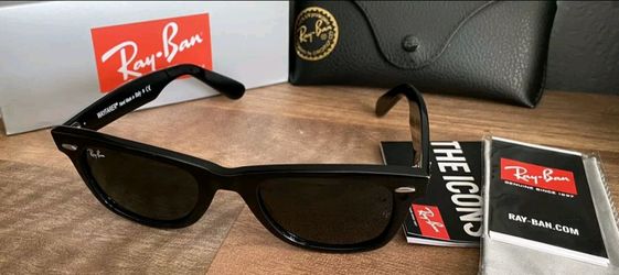 Raybans Wayfarer Sunglasses