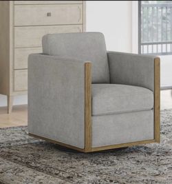 Thomasville Rockford Swivel Chair