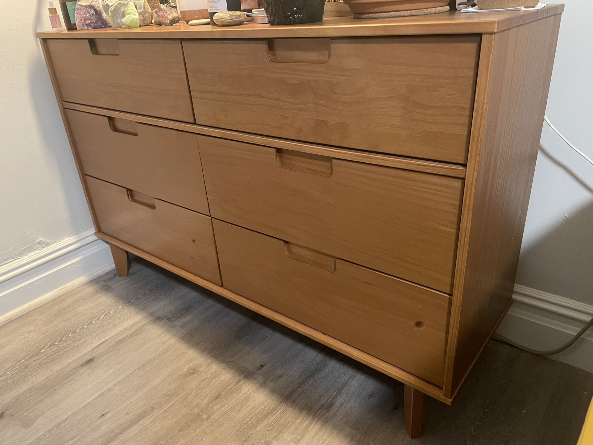 Walker Edison Dresser
