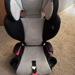 Gently Used Britax Booster Seat, Easy Installation And Adjustable Headrest