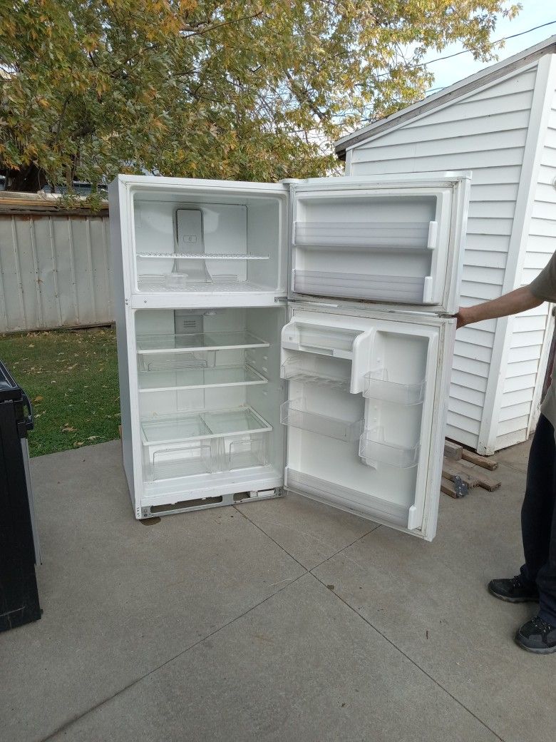 Whirlpool Refrigerator