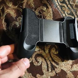 Cellphone Gaming Grip