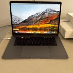 MacBook Pro 15” 