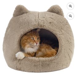 Covered Hut Cat Bed