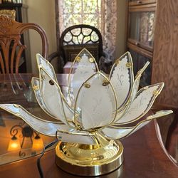 Lotus Table Lamp