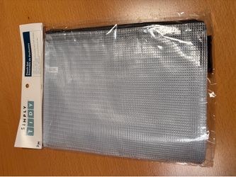 Brand new three pack mesh pouch set