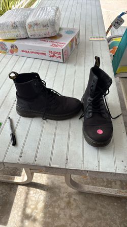 Dr. Martens Combs Boot