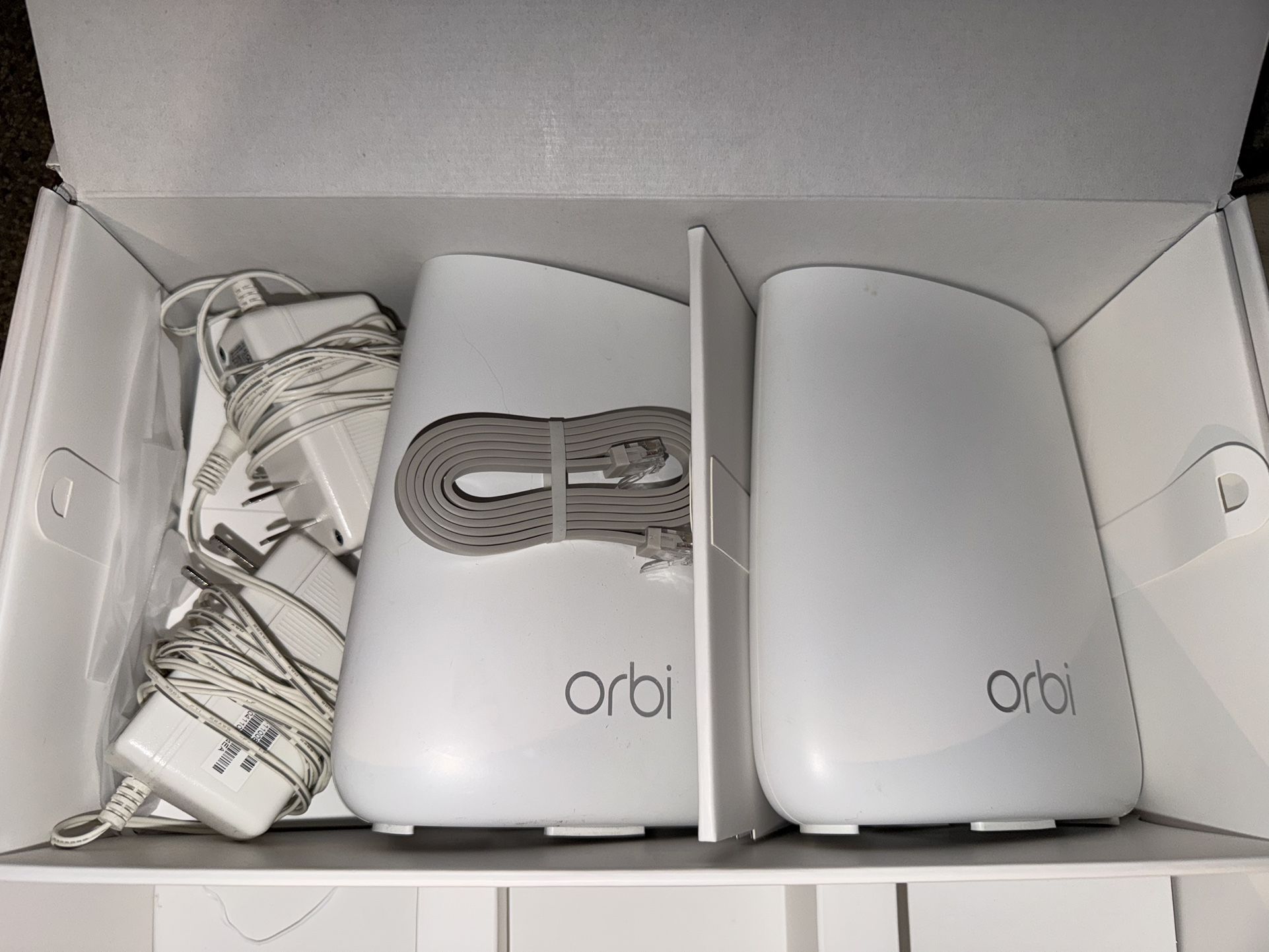 Orbi Netgear Router Rbr20 Netgear Orbi Router RBR20 W/Satellite for Sale in Kirkland, WA - OfferUp