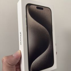 Apple iPhone 15 Pro Max(box)