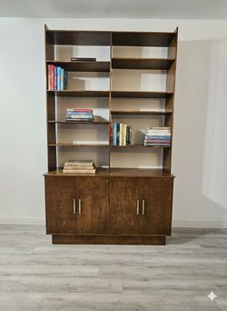 Vintage Mid Century Modern Bookcase/Hutch