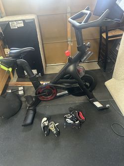 2020 Peloton Bike Plus Works Well with Shoes Mat and Weights - San Jose, CA