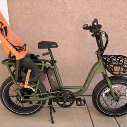 Rad Power RadRunner 2 With Thule Child Seat