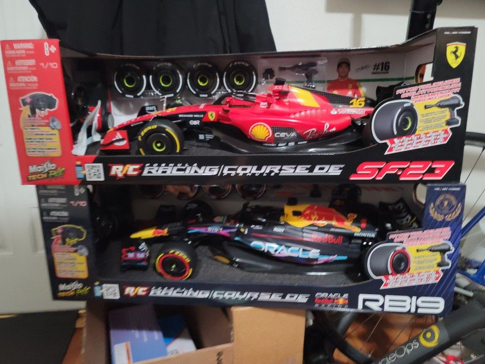 Collectors Maisto RC Ferrari SF-23 Charles Leclerc #16 or Max Verstappen 1:10 Scale Formula 1 RC Car

