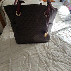 MICHAEL KORS 