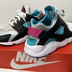 Nike Huarache 9.5