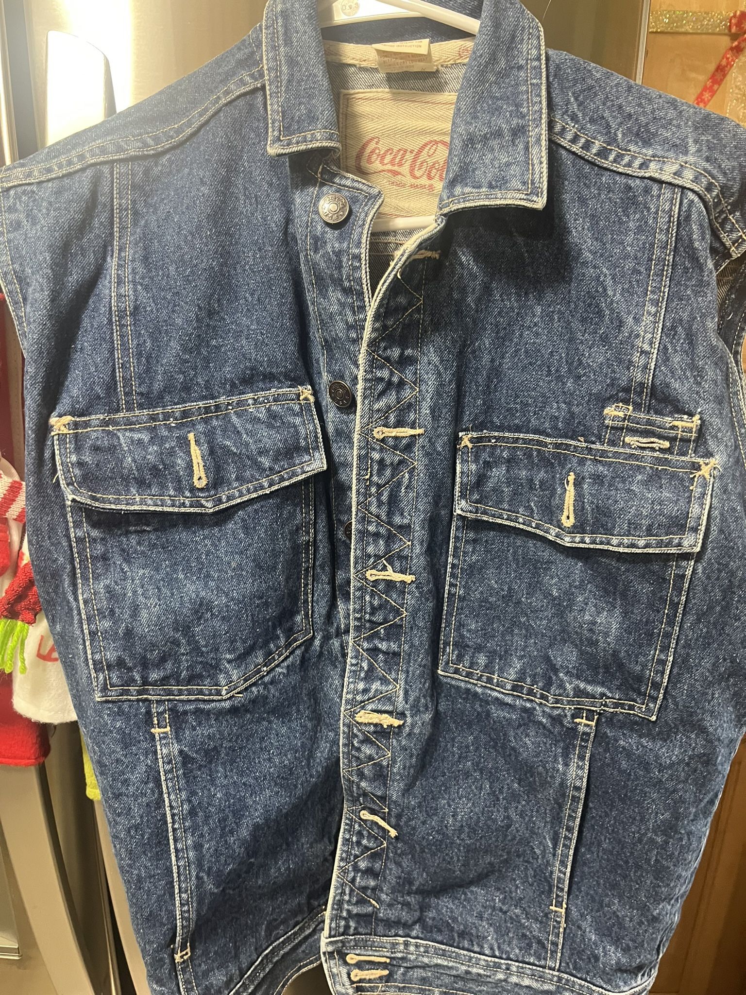 Size medium Coca Cola Denim Jean Jacket Vest Vintage 1980’s
