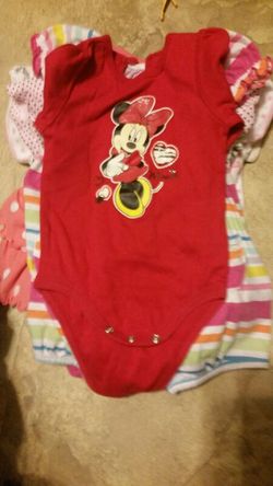 6-9 month clothing (11 pieces)