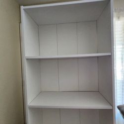 Ikea Bookcase/White/Like New Condition 