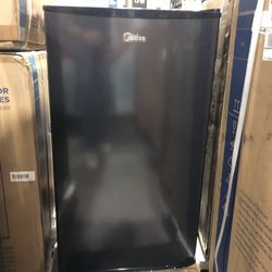 Midea 3.1cu ft Mini Fridge