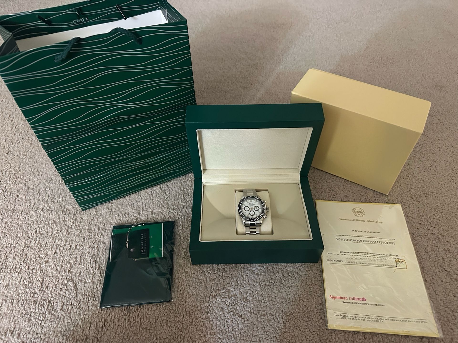 Daytona alike watch