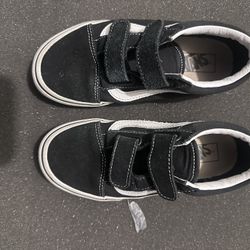 Black And White Vans For Kids 