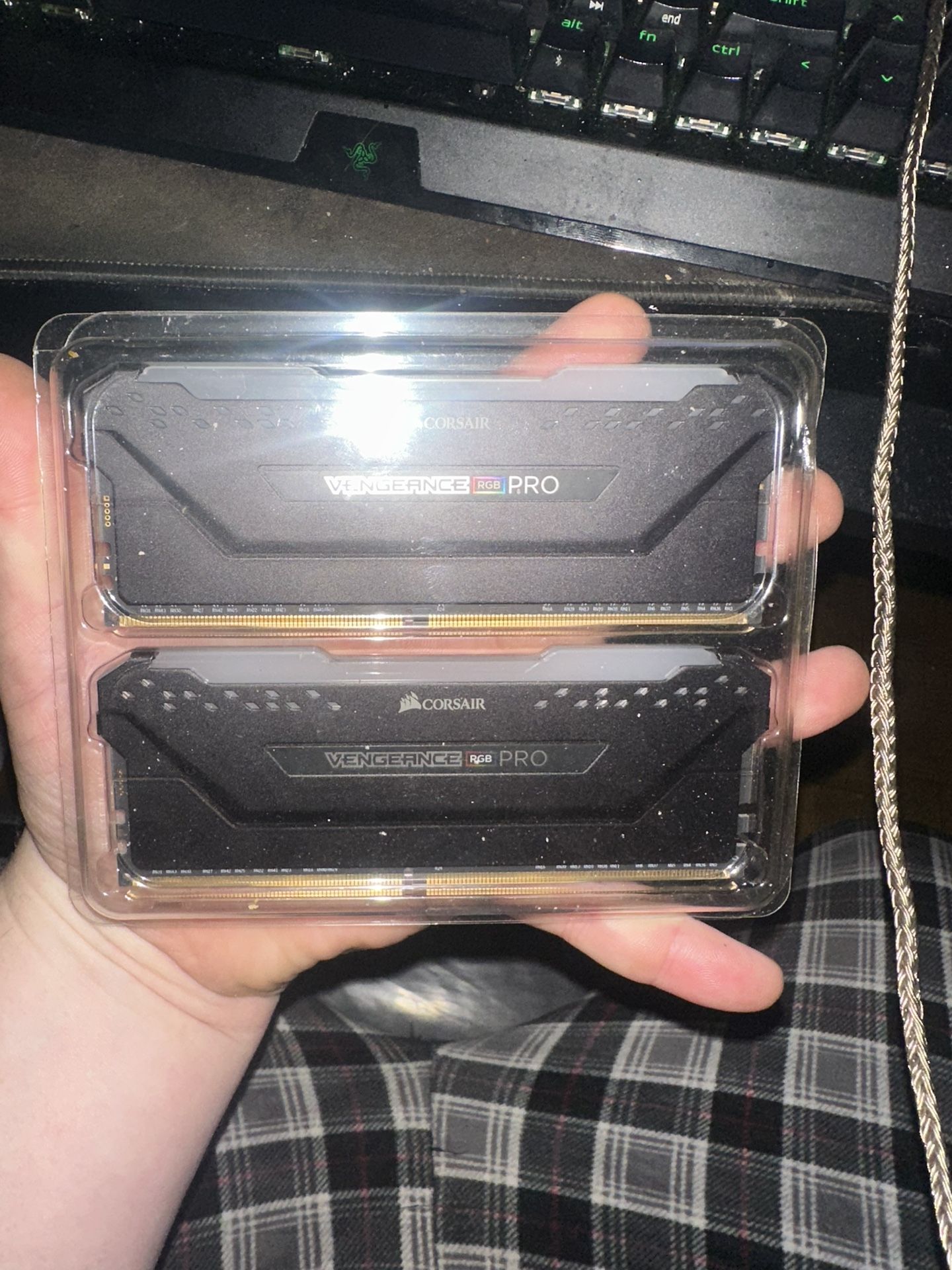 Vengeance RGB pro Corsair Ram 2x16gb Ddr4