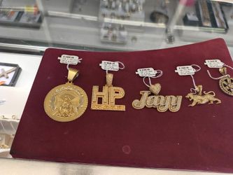 14k10k diamond pendant different prices and grams layaway available 10% Dwon if you interested please make sure you ask for Maribel thank you