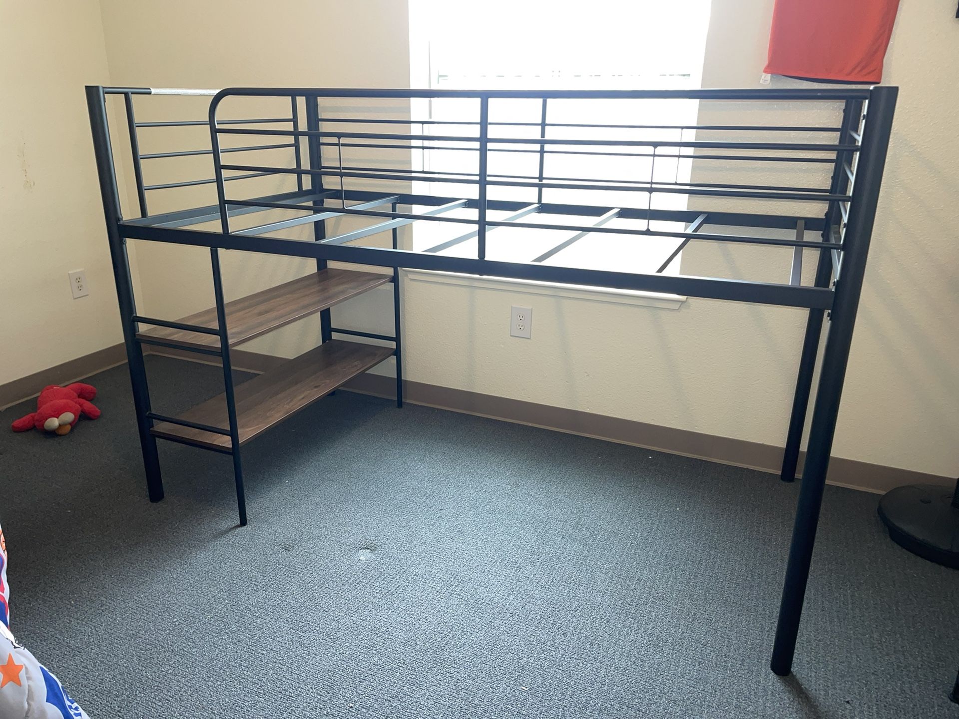 Twin Loft Bed With Bookshelves 