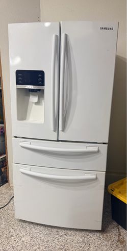 Samsung French Door Refrigerator with Twin Cooling