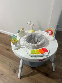 Skip hop baby activity center