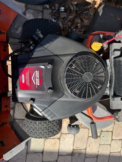 Briggs & Stratton Intek 22hp V-Twin Engine runs good