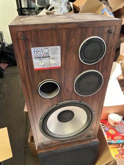 Linear Phase 8810 Vintage Studio Monitor 3-Way Floor Standing