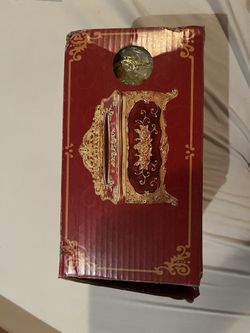 Gold Color tissue Box