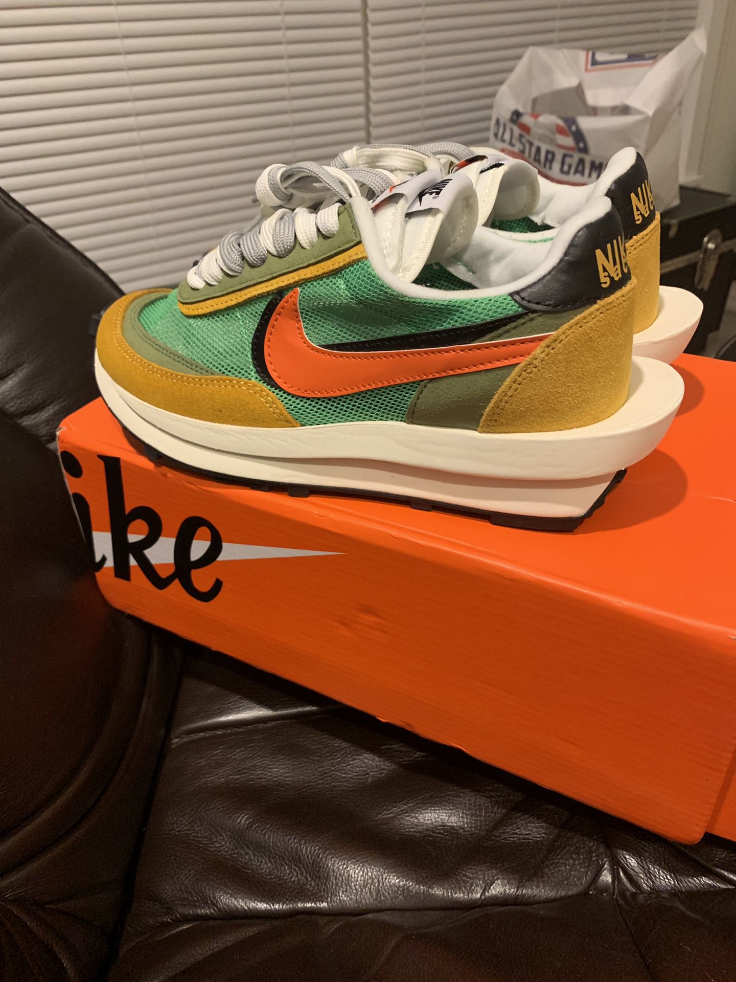 Sacai Nike Authentic. Women’s size 7.5/8. Men size 6. Worn once, asking $250. No trades!!!!!