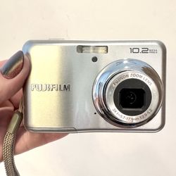 Fujifilm FinePix A170 10.2MP Digital Camera Silver 3x Zoom Tested w/ 2GB SD Card