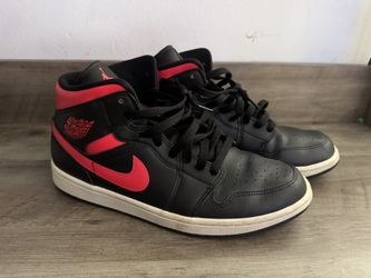 Jordan 1 Mid Black Siren Red 