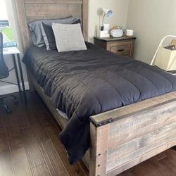 Trinell Twin Beds With 2 Storage Drawers 