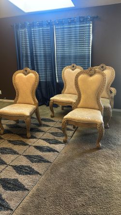 Free 4 Dining Room Chairs