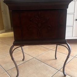 Beautiful Antique Small  Table High Quality!