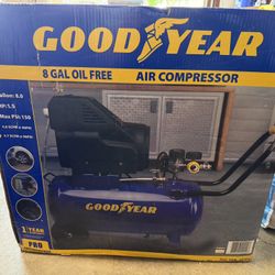 New In Box 8 Gallon Air Compressor