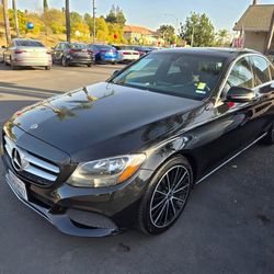 2018 Mercedes C-300