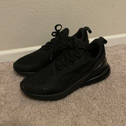 Nike Air Max 270