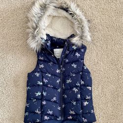 Girl’s Puffer Vest Size 7/8