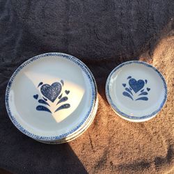 Gibson housewares microwave and dishwasher safe. 5 big plates & 8 small plates. 4 cups